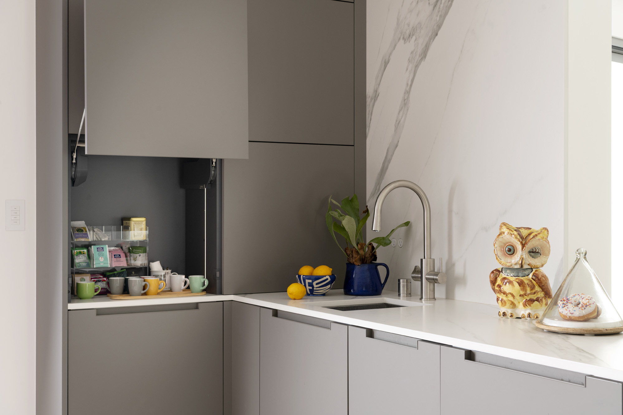 Wet bar