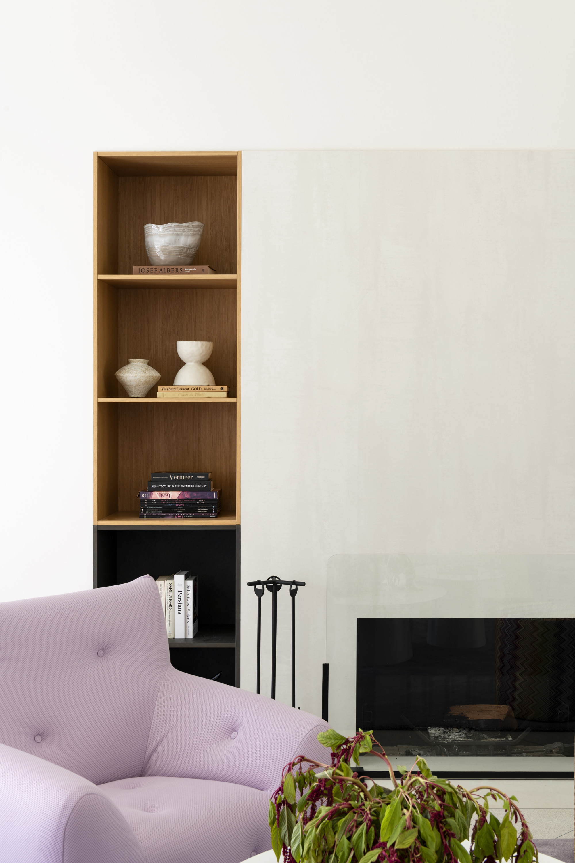 Interior material and lighting detail